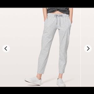 Lululemon on the fly pants